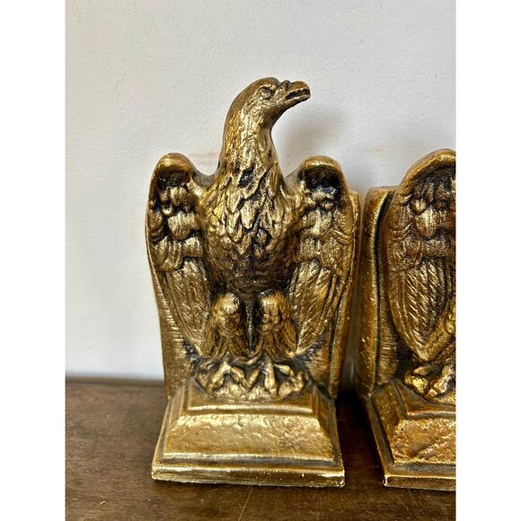 Vintage Pair of Gilt Gold American Eagle Bookends | Americana Country Decor - Picture 5 of 12